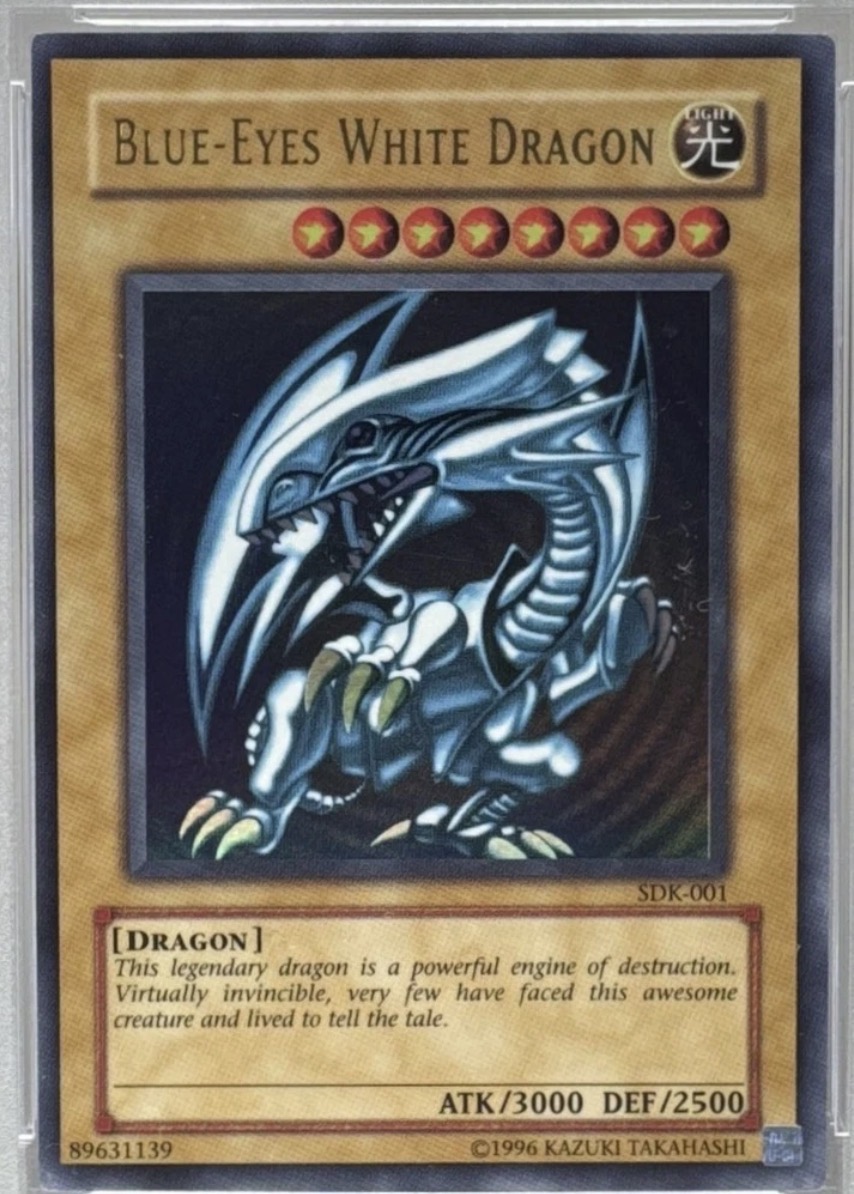 Blue-Eyes White Dragon SDK-001 (no damage)